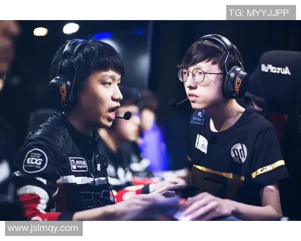 Gen与G2的巅峰对决谁将成为电竞新王者的传奇之路